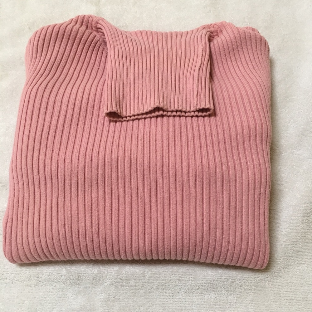 Pink turtle neck